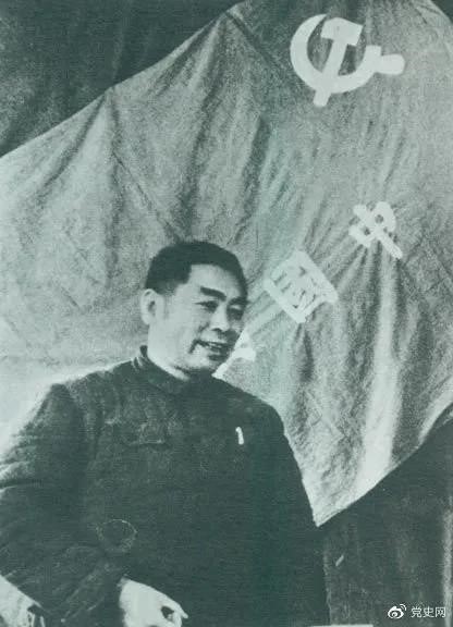 1949年3月，周恩來在中共七屆二中全會上講話。